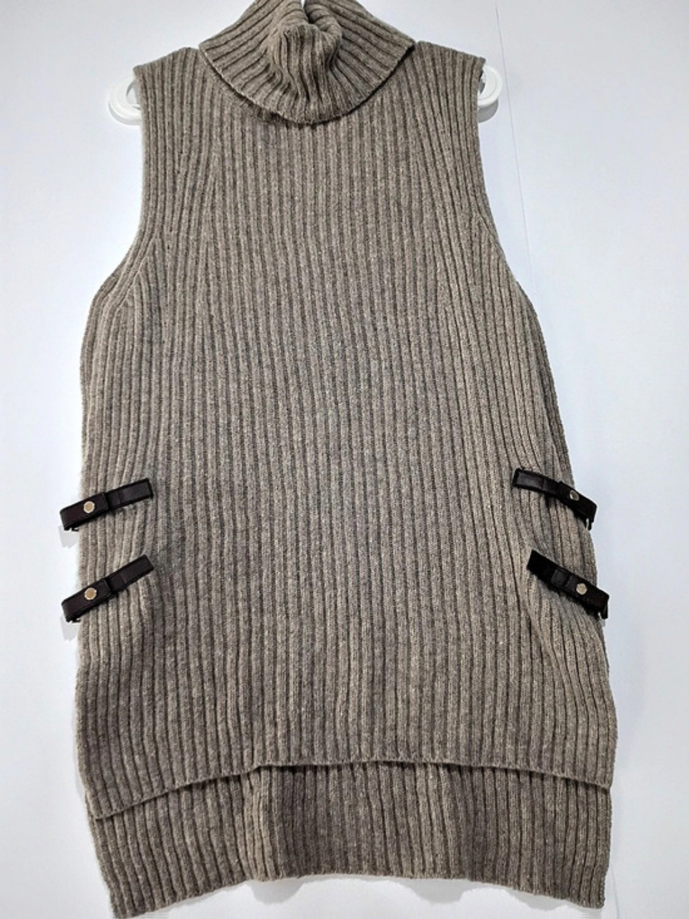 YARGICI Ribbed Turtleneck Sweater Vest in Brown Size Small